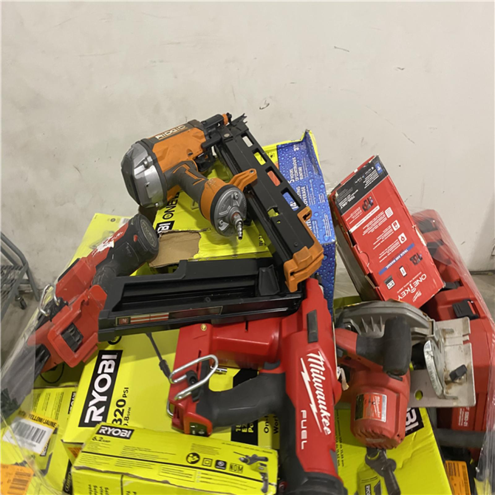 Dallas Location - As-Is Tool Pallet