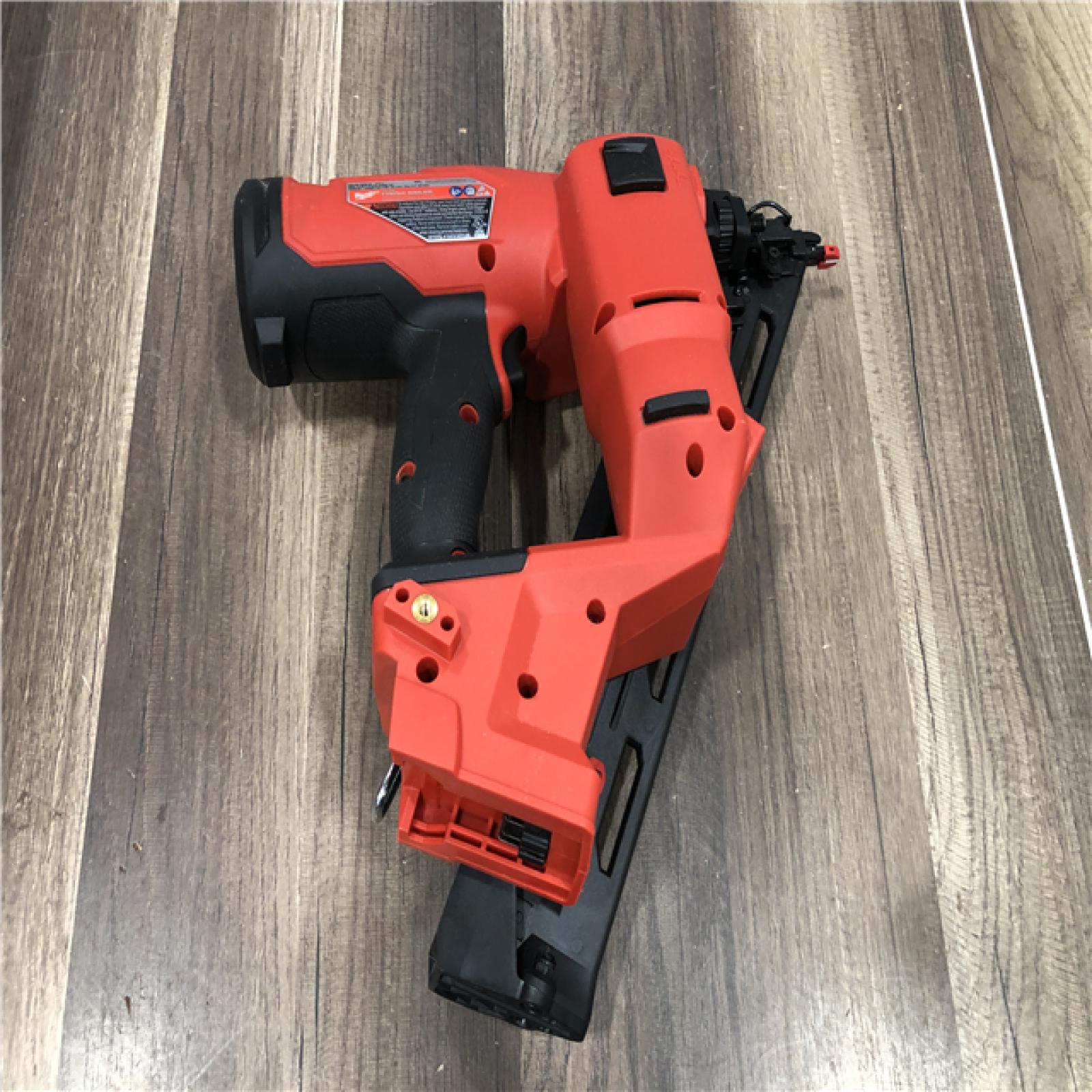 AS-IS Milwaukee FUEL 18-Volt Lithium-Ion Brushless Cordless Gen II 15-Gauge Angled Finish Nailer (Tool-Only)