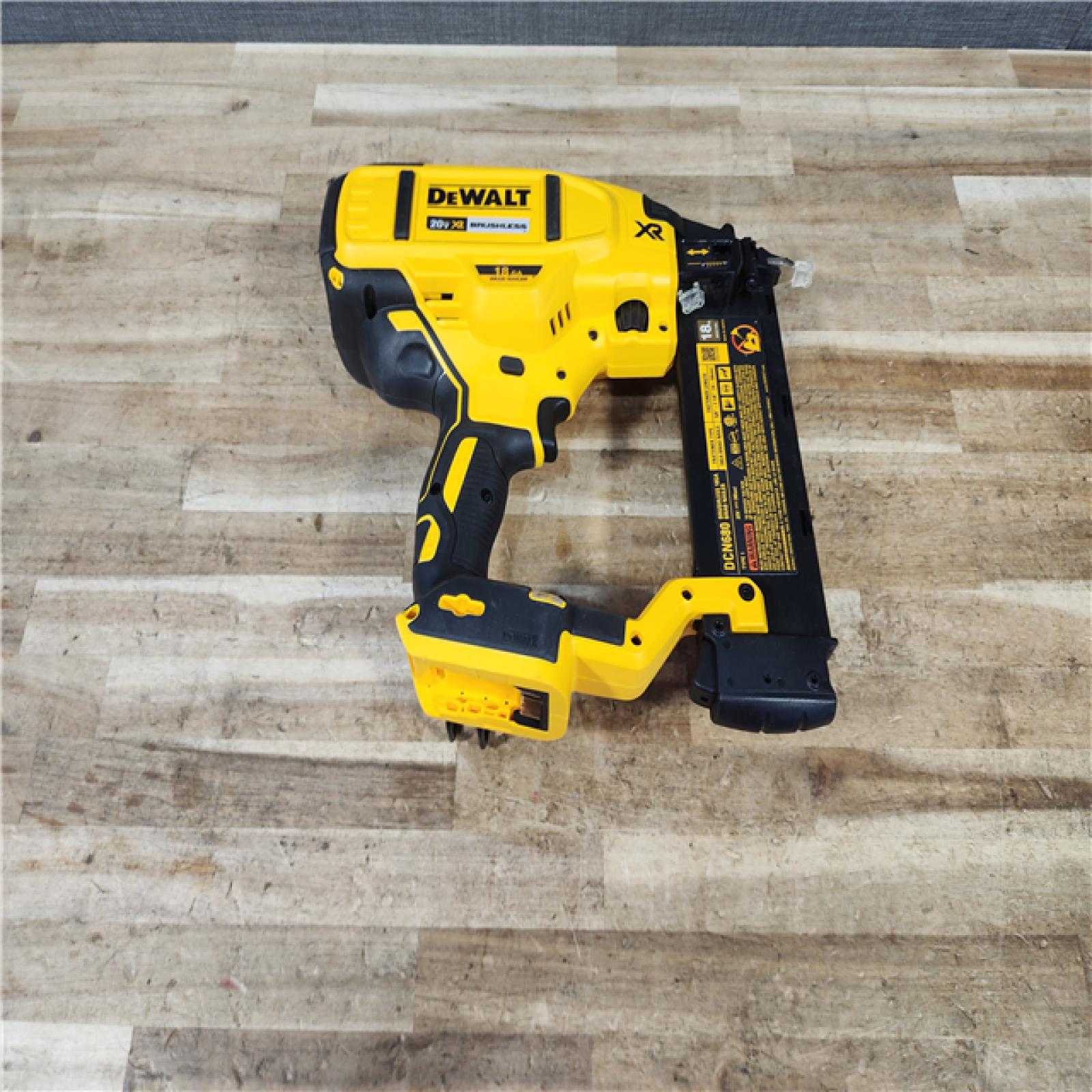 HOUSTON LOCATION - AS - IS DEWALT 20V MAX XR Lithium-Ion Electric Cordless 18-Gauge Brad Nailer (Tool Only)