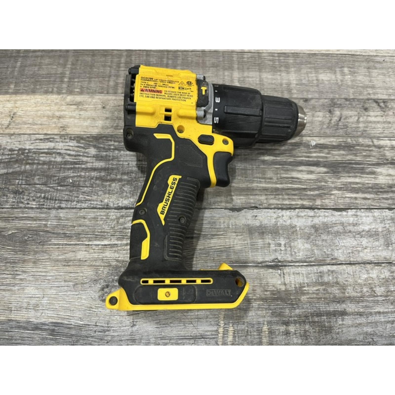 AS-IS DEWALT ATOMIC 20V Lithium-Ion Cordless 1/2 in. Hammer Drill Kit