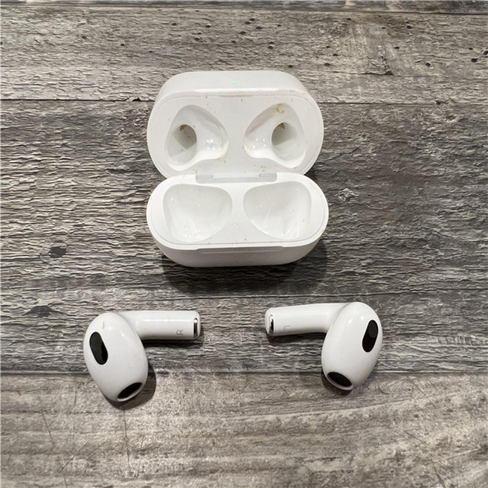 AS-IS AirPods (3rd Generation) with Lightning Charging Case