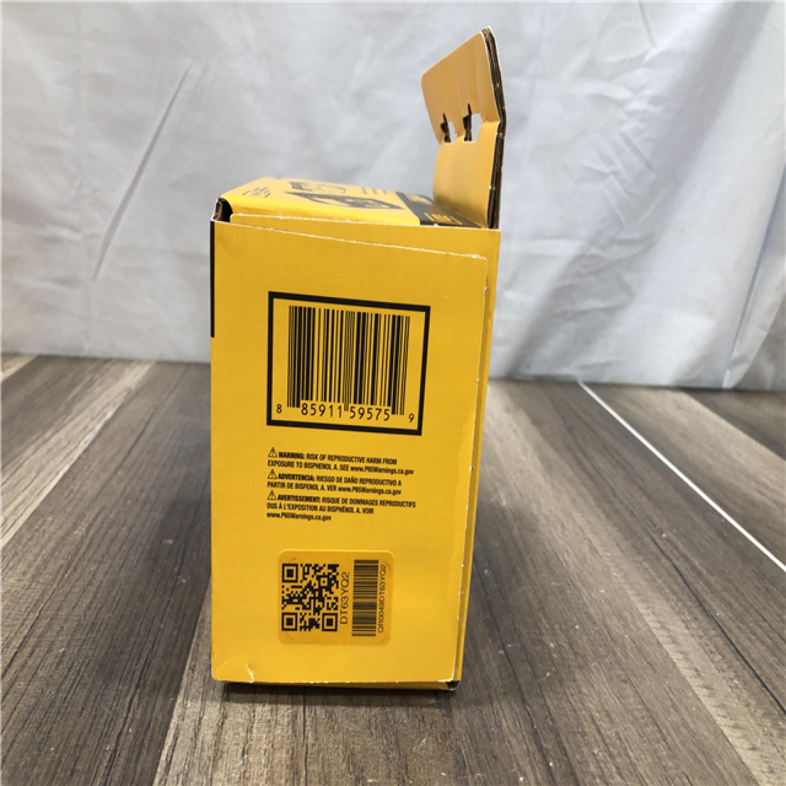 NEW- DEWALT 20-Volt MAX Lithium-Ion 4.0Ah Battery with 12-Volt to 20-Volt MAX Charger