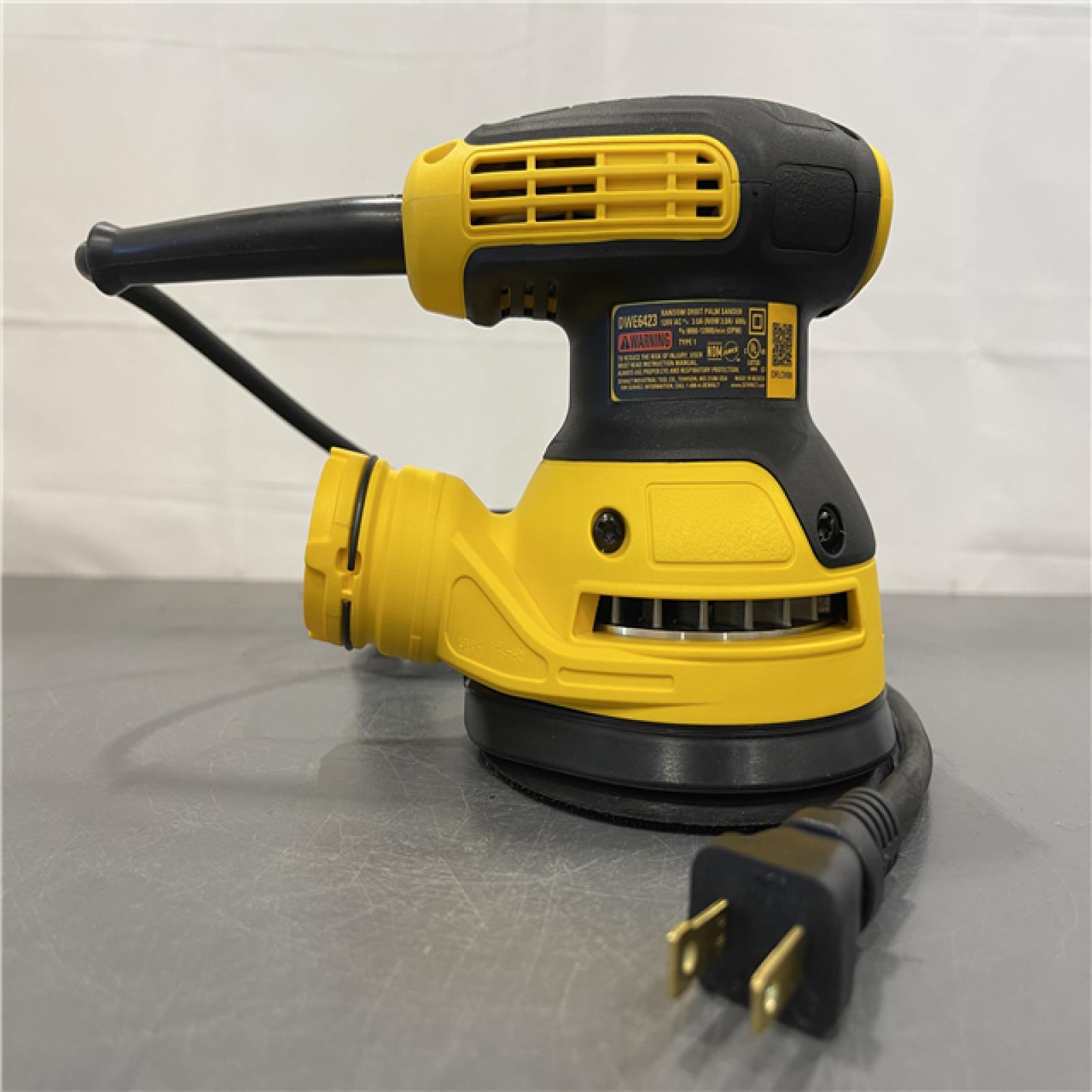 AS-IS - DEWALT 3 Amp Corded 5 in. Variable Speed Random Orbital Sander