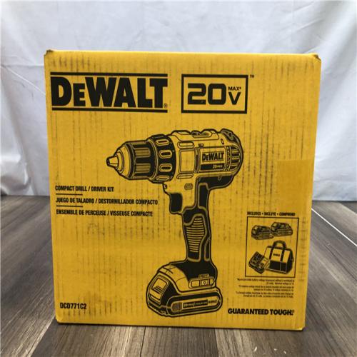 NEW- DEWALT 20V MAX Cordless 1/2 in. Drill/Driver Kit
