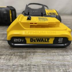 LIKE NEW - DEWALT 20V MAX Cordless Battery Powered Pruner Kit