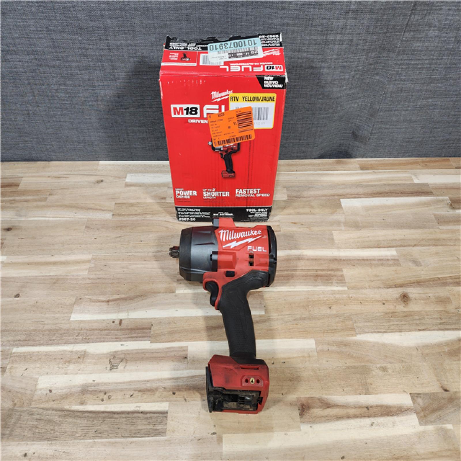 HOUSTON LOCATION - AS-IS Milwaukee FUEL 18V Lithium-Ion Brushless Cordless 1/2 in. Impact Wrench w/Friction Ring Kit