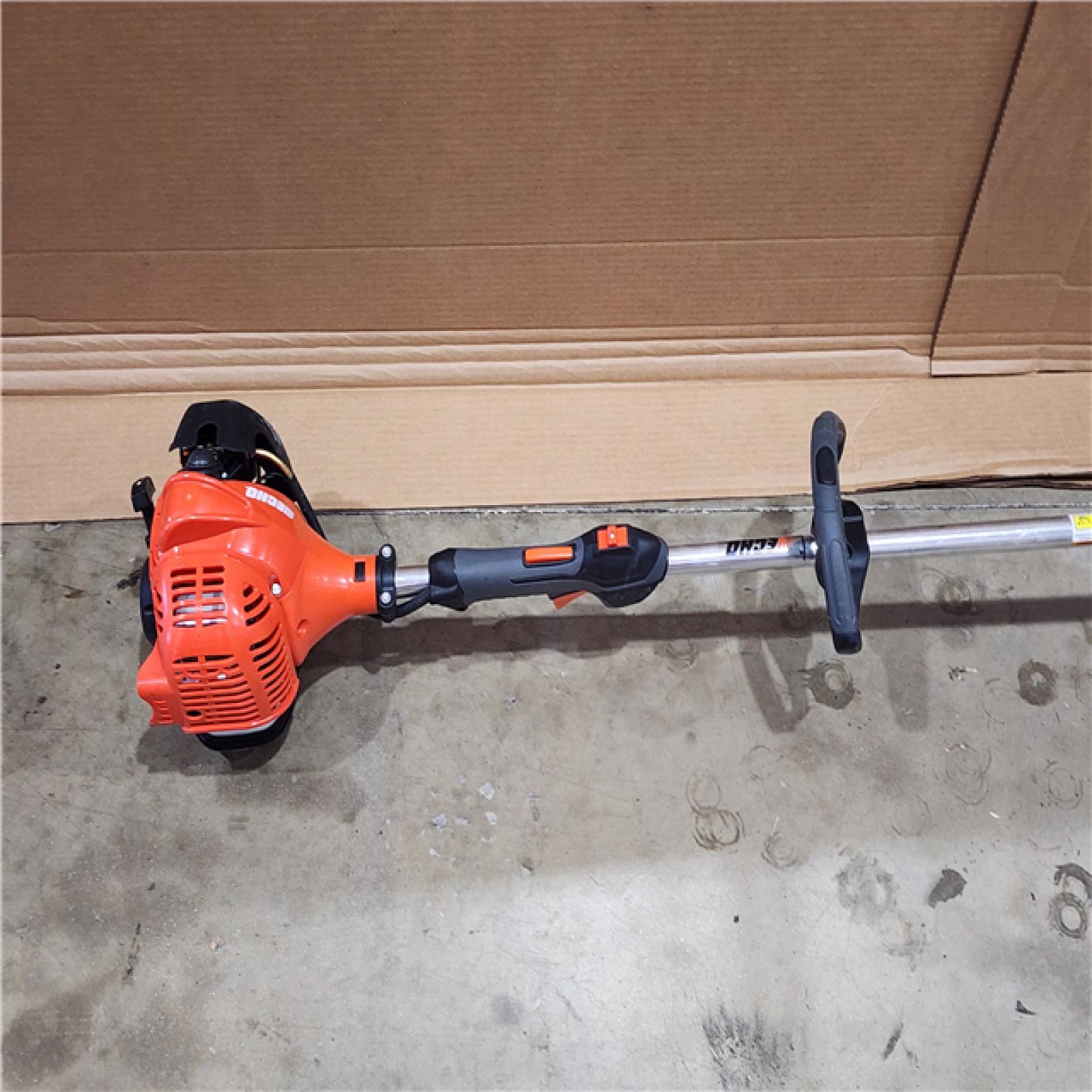 HOUSTON LOCATION - AS-IS ECHO 21.2 Cc Gas 2-Stroke Straight Shaft String Trimmer