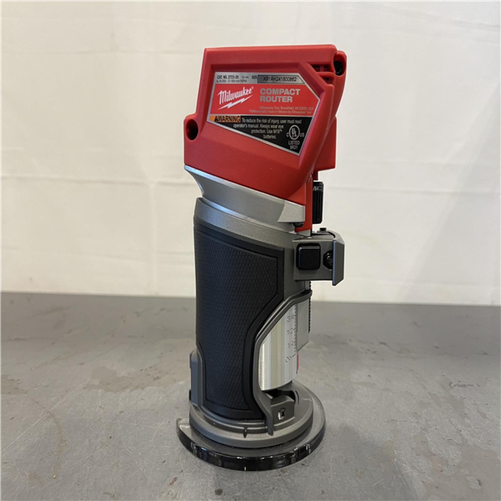 AS-IS - Milwaukee M18 FUEL 18V Lithium-Ion Brushless Cordless Compact Router