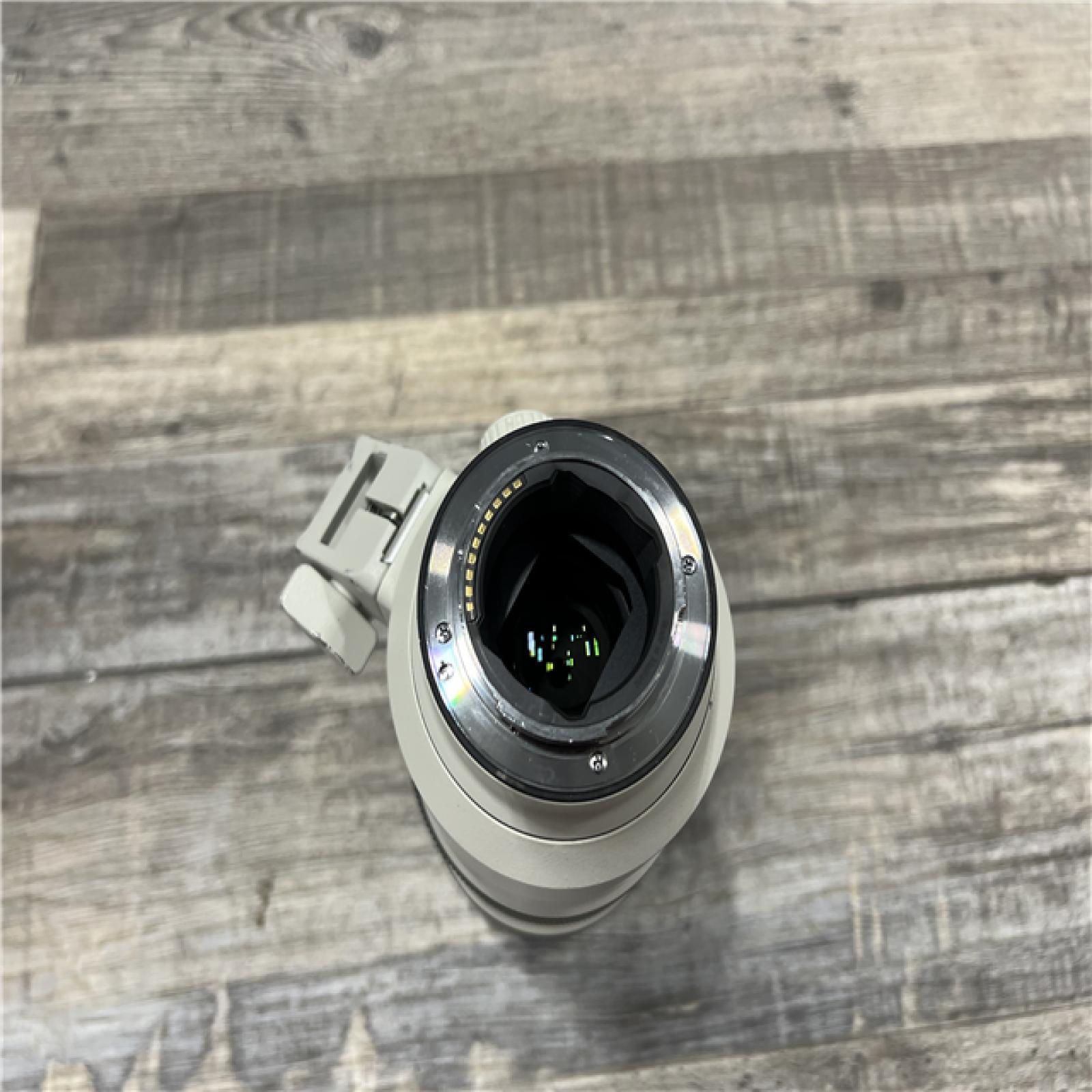 AS-IS Sony - G Master FE 70-200 mm F2.8 GM OSS Full-Frame E-Mount Telephoto Zoom Lens - White