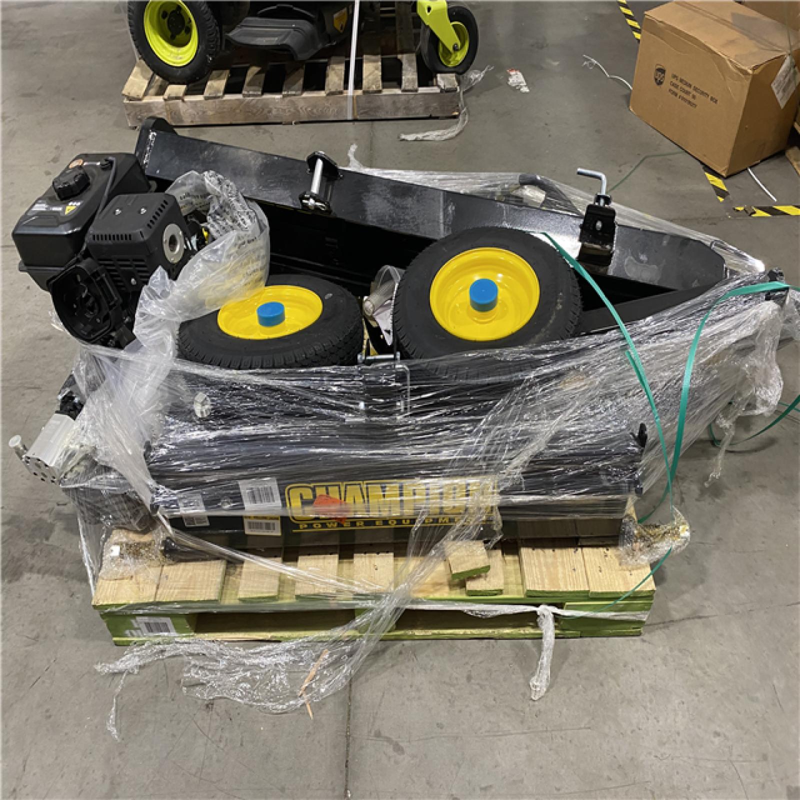 Dallas Location - As-Is Champion Power Equipment 37 Ton 338cc Gas Wood Log Splitter