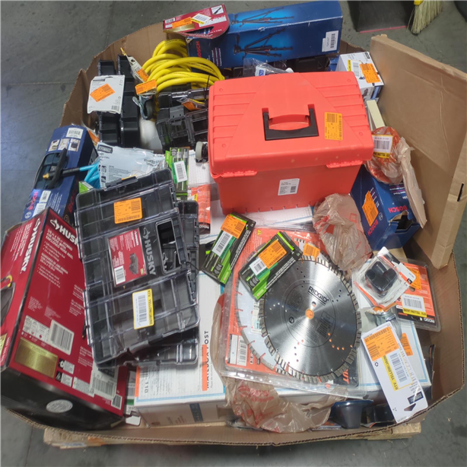 CALIFORNIA AS-IS .COM Pallets