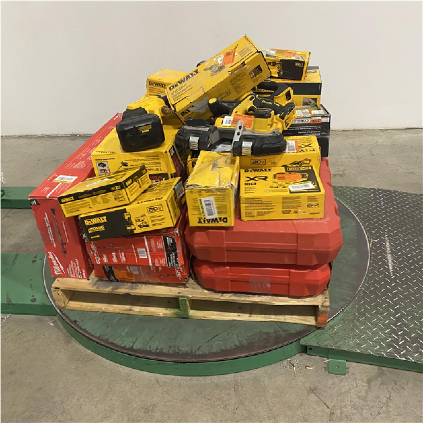 Dallas Location - As-Is Tool Pallet