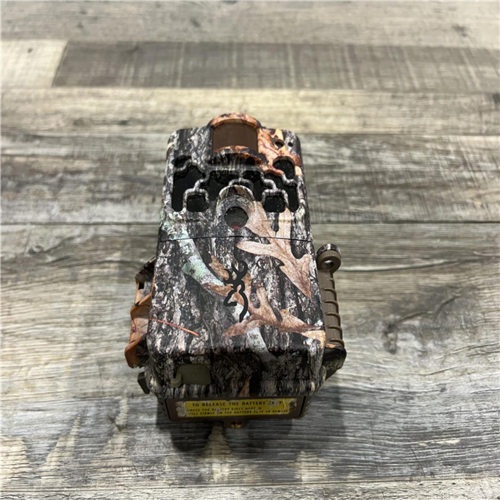 AS-IS Browning Dark Ops Extreme Trail Camera BTC 6HDX W/ 8 GB SD Card and 8AA Battery