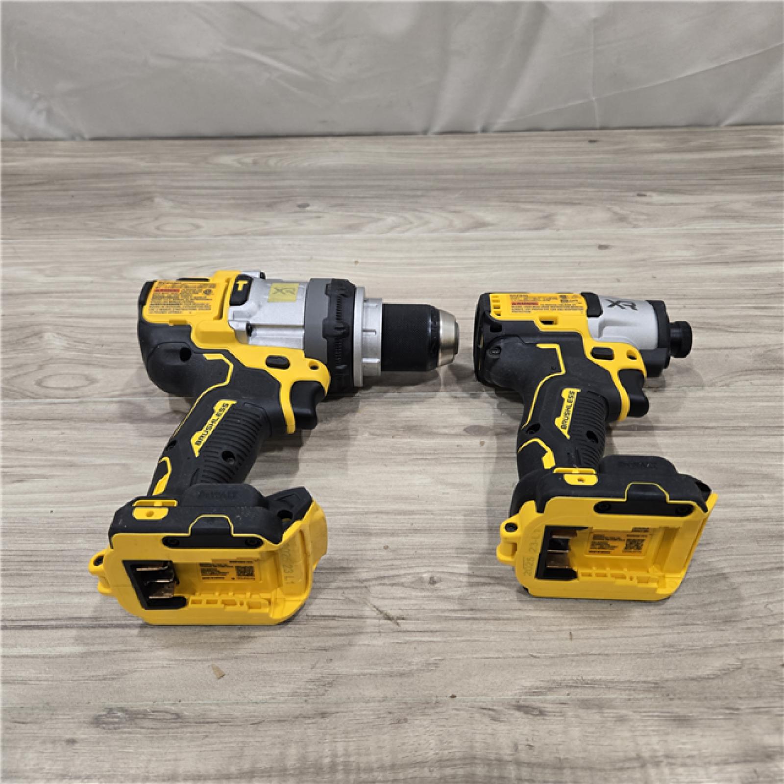 AS-IS DeWalt 20V MAX XR Cordless 2 Tool Hammer Drill and Impact Driver Kit