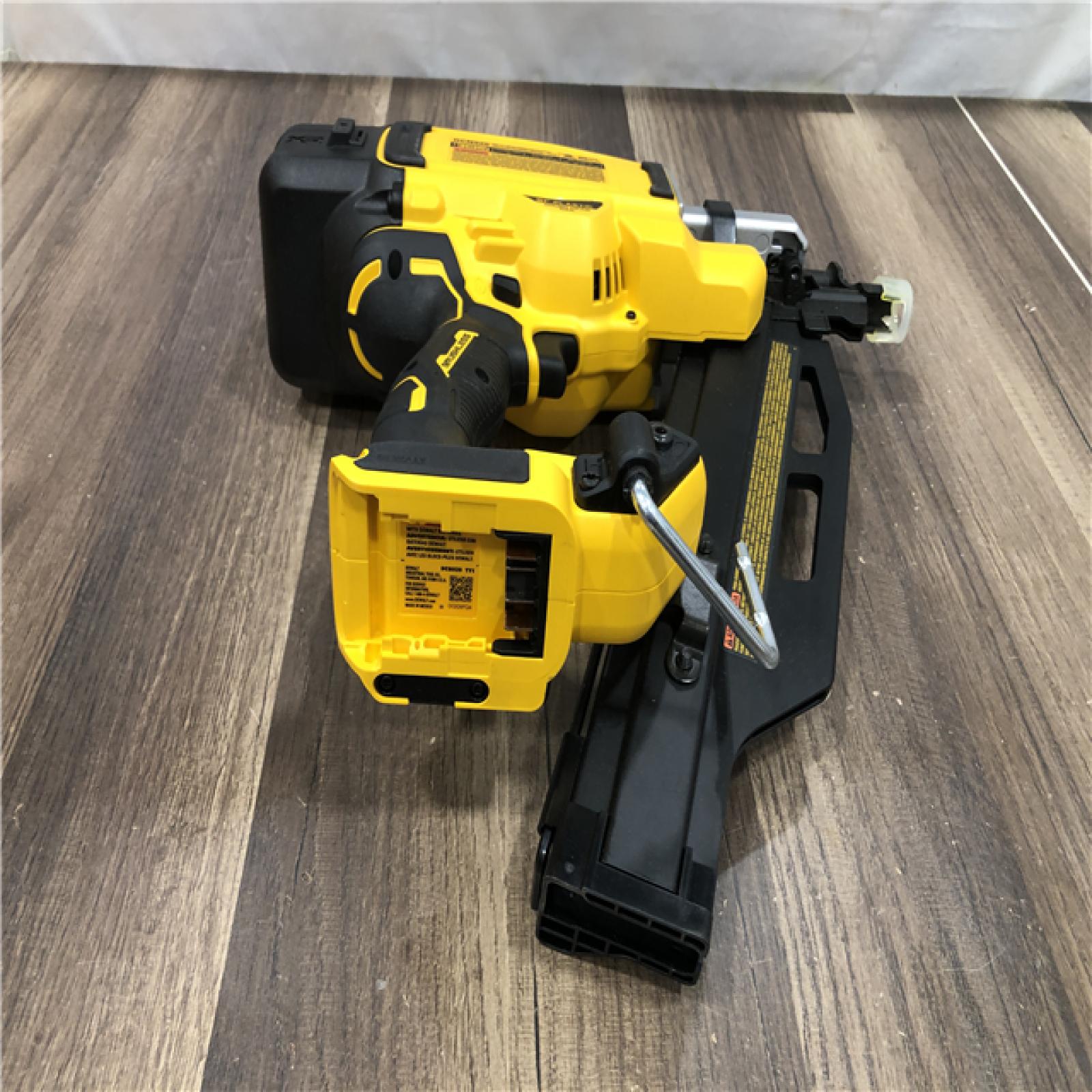 AS-IS DEWALT 20-Volt 21° Cordless Framing Nailer (Tool-Only)