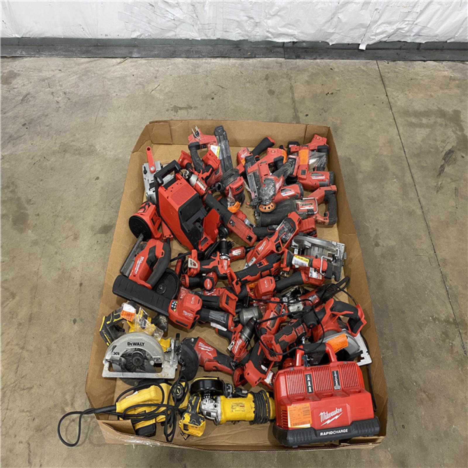 Houston Location AS IS - Tool Pallet