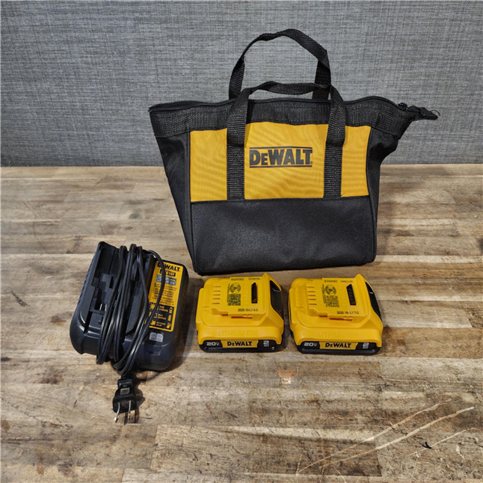 HOUSTON LOCATION - AS-IS DEWALT 2 TOOL COMBO KIT W/ (2) BATTERY & CHARGER