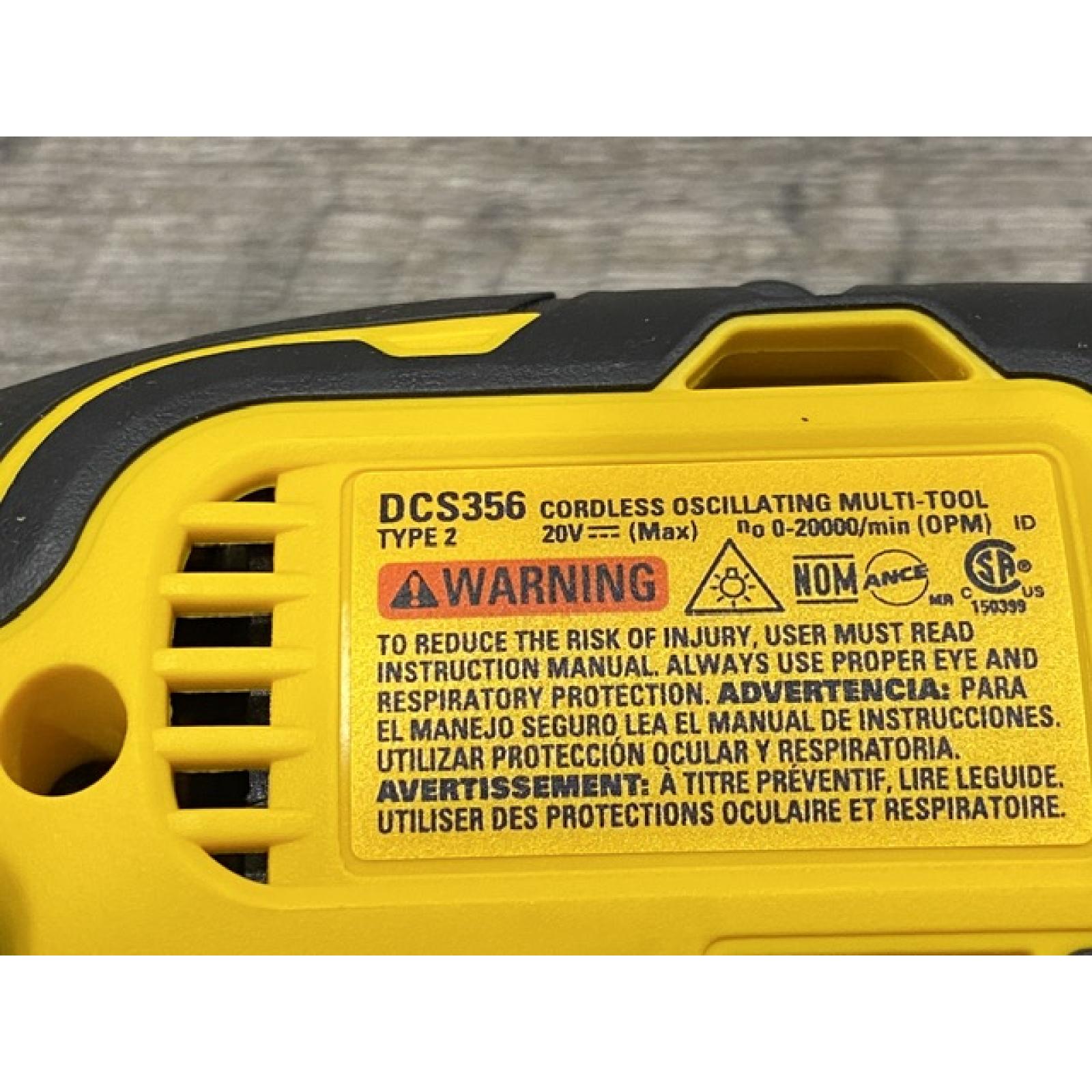 AS-IS DEWALT 20V MAX XR Cordless Brushless 3-Speed Oscillating Multi Tool Kit