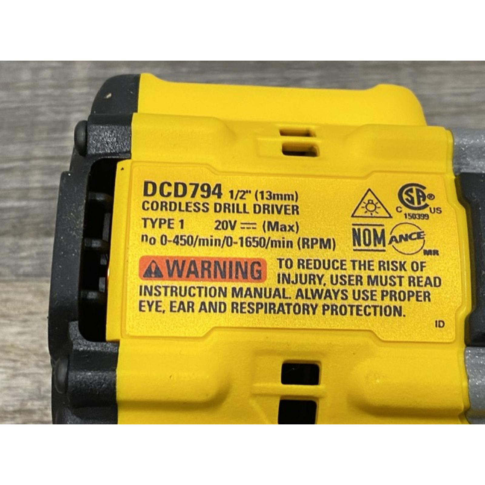 AS-IS DEWALT Atomic 20V Lithium-Ion Cordless Compact 1/2 in. Drill/Driver Kit