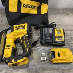 AS-IS DEWALT ATOMIC 20V MAX Lithium Ion Cordless 23 Gauge Pin Nailer Kit