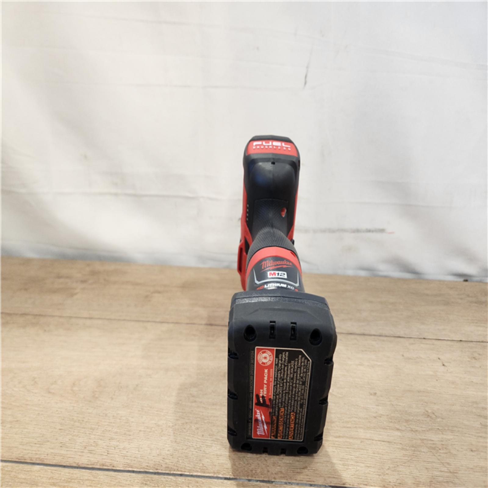 AS-IS- Milwaukee M12 FUEL 12-Volt Lithium-Ion Brushless Cordless HACKZALL Reciprocating Saw Kit W/ Free M12 2.0Ah Compact Battery