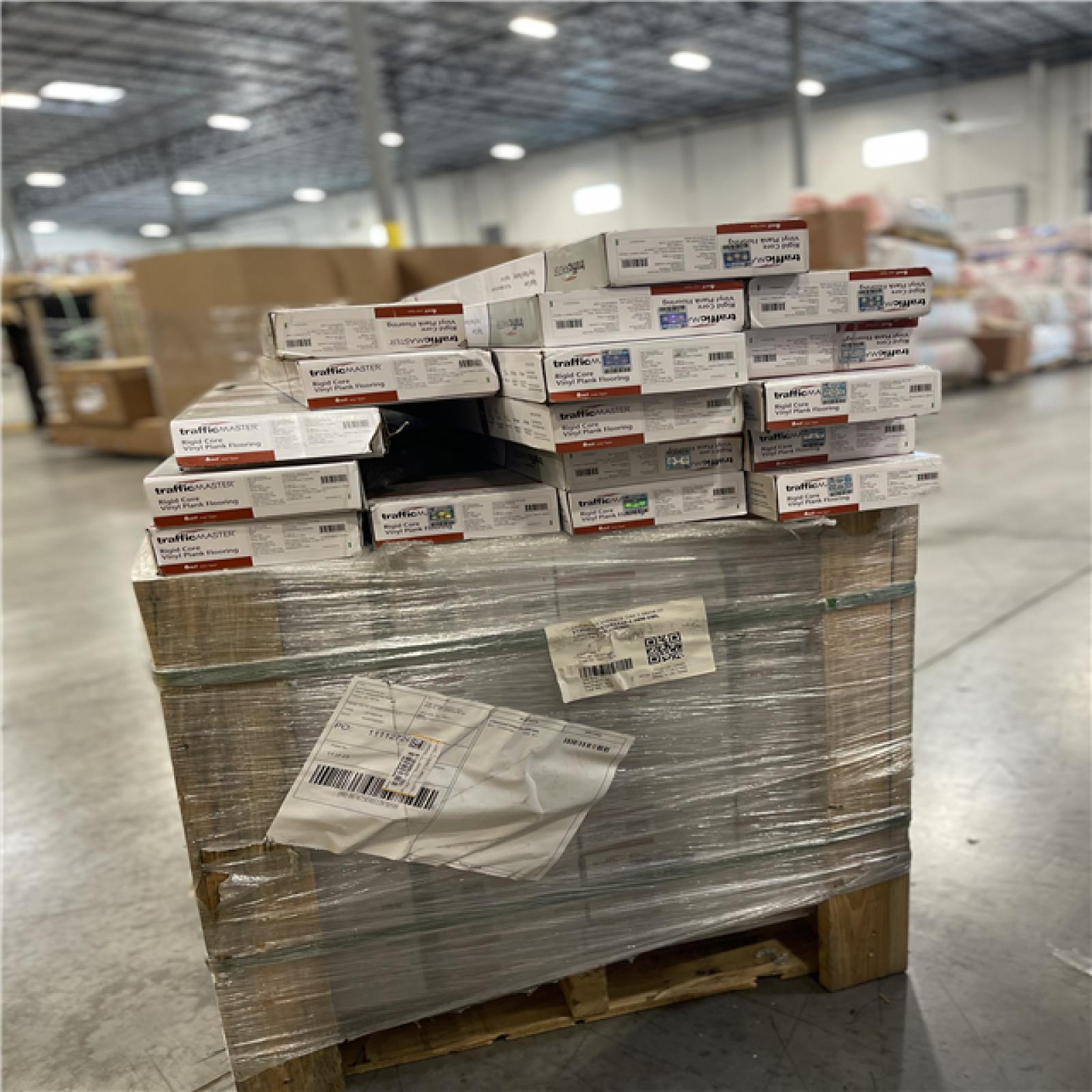 DALLAS LOCATION- TRAFFIC MASTER Oakwood Terrance Oak LVP Flooring (21.95 sqft per case) PALLET (61 Units)