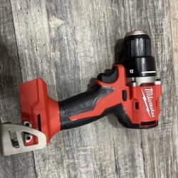 AS-IS Milwaukee 18V Lithium-Ion Brushless Cordless 1/2 in. Compact Drill/Driver Kit