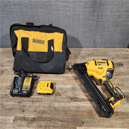 HOUSTON LOCATION - AS-IS DeWalt 15 GA ANGLED FINISH NAILER KIT W/ BATTERY & CHARGER