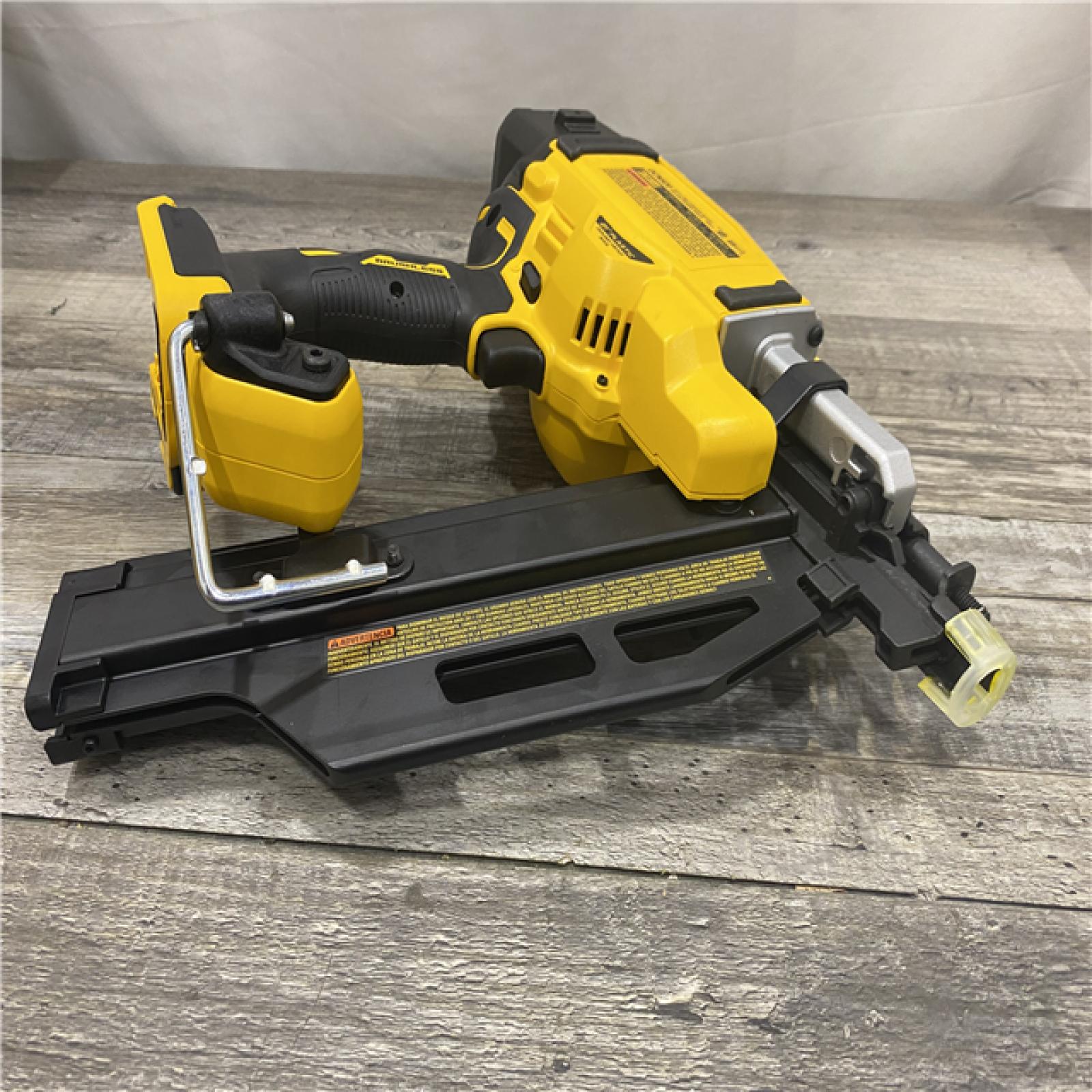 AS-IS DEWALT 20-Volt 21° Cordless Framing Nailer (Tool-Only)