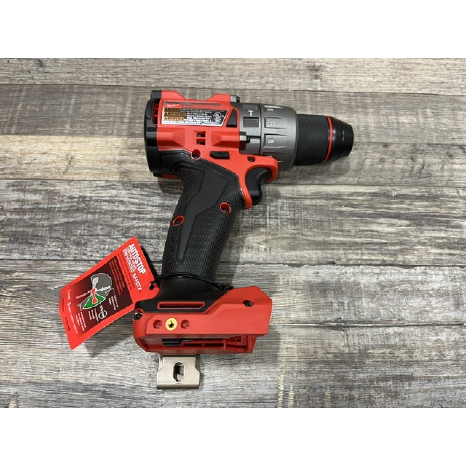 AS-IS Milwaukee FUEL 18V Lithium-Ion Brushless Cordless 1/2 in. Hammer Drill Driver Kit