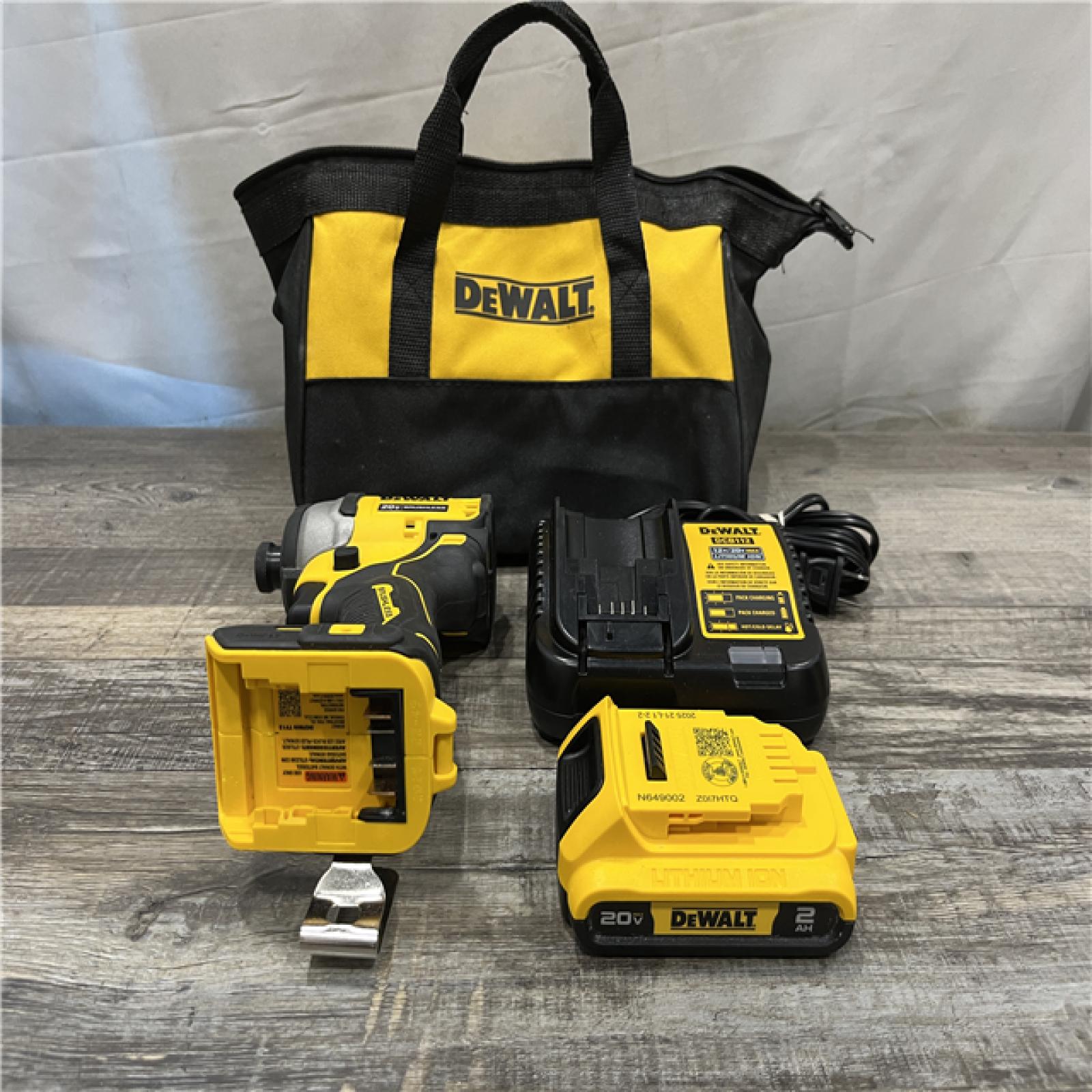 AS-IS DEWALT Atomic 20V Max Lithium-Ion Brushless Cordless Compact 1/4 in. Impact Driver Kit