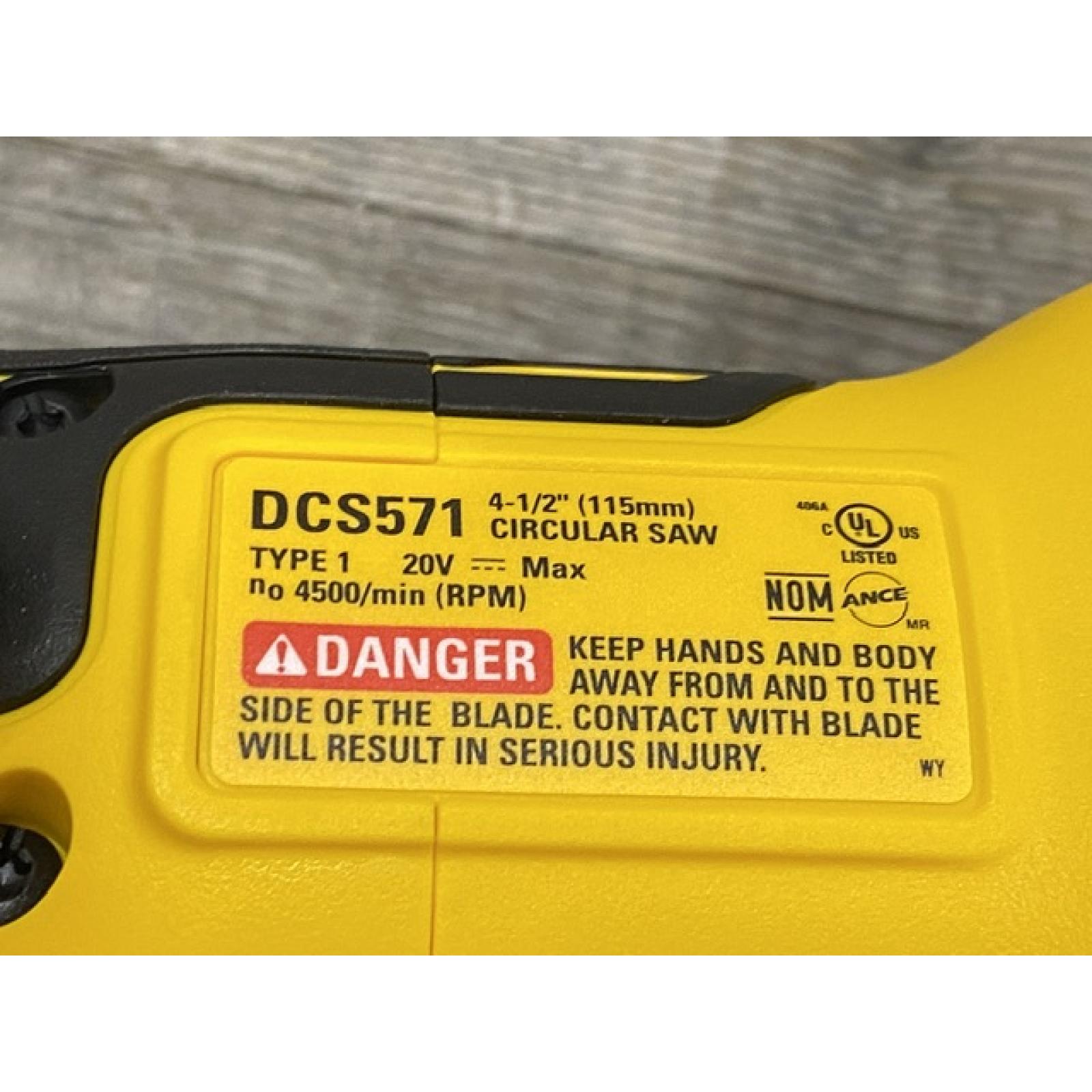 AS-IS DEWALT ATOMIC 20V MAX Cordless Brushless 4-1/2 in. Circular Saw (Tool Only)