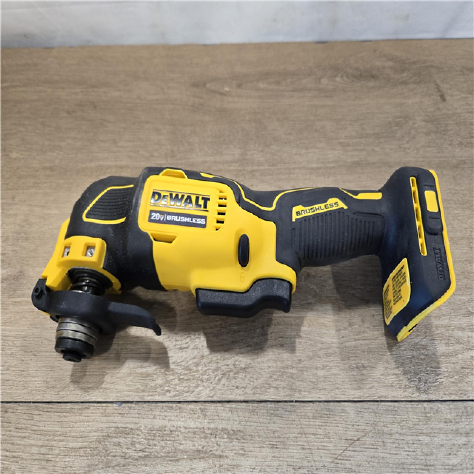 AS-IS DEWALT ATOMIC 20V Cordless (4-Tool) Combo Kit