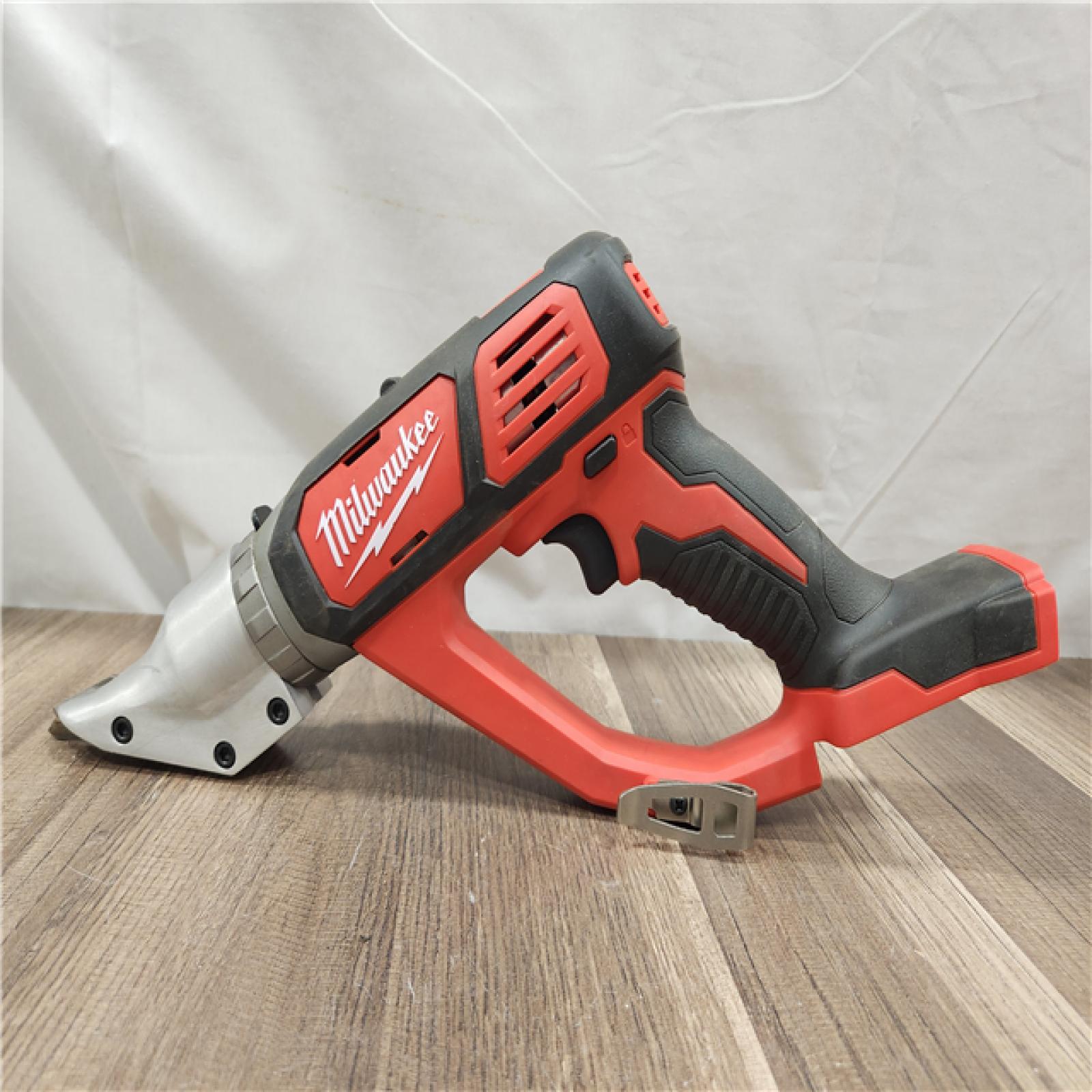 AS-IS- Milwaukee M18 18V Lithium-ion Cordless 18-gauge Double Cut Metal Shear (Tool-Only)