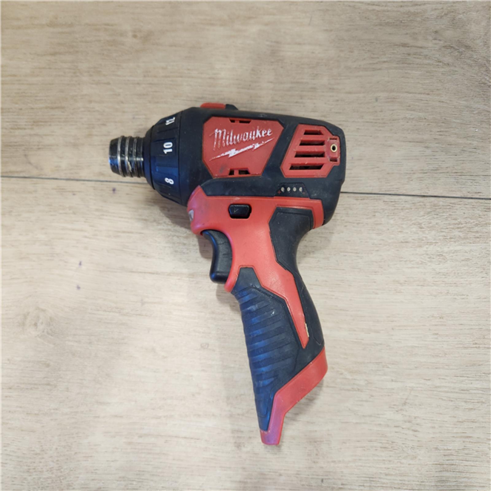 AS-IS- Milwaukee 12V Lithium-Ion Cordless 1/4 in. Hex Screwdriver Kit