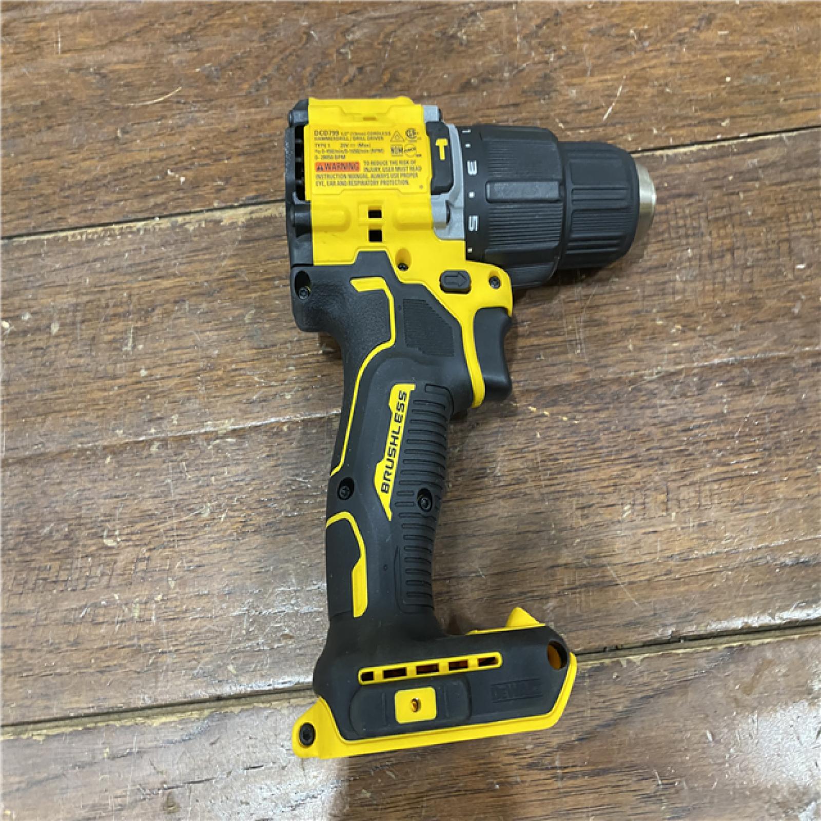 AS-IS DEWALT ATOMIC 20-Volt Lithium-Ion Cordless 1/2 in. Compact Hammer Drill with 3.0Ah Battery, Charger and Bag