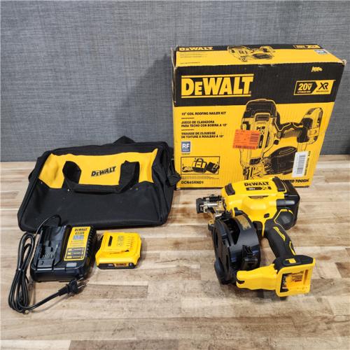 HOUSTON LOCATION - AS-IS (APPEARS LIKE NEW) DEWALT 20V MAX Lithium-Ion 15-Degree Electric Cordless Roofing Nailer Kit