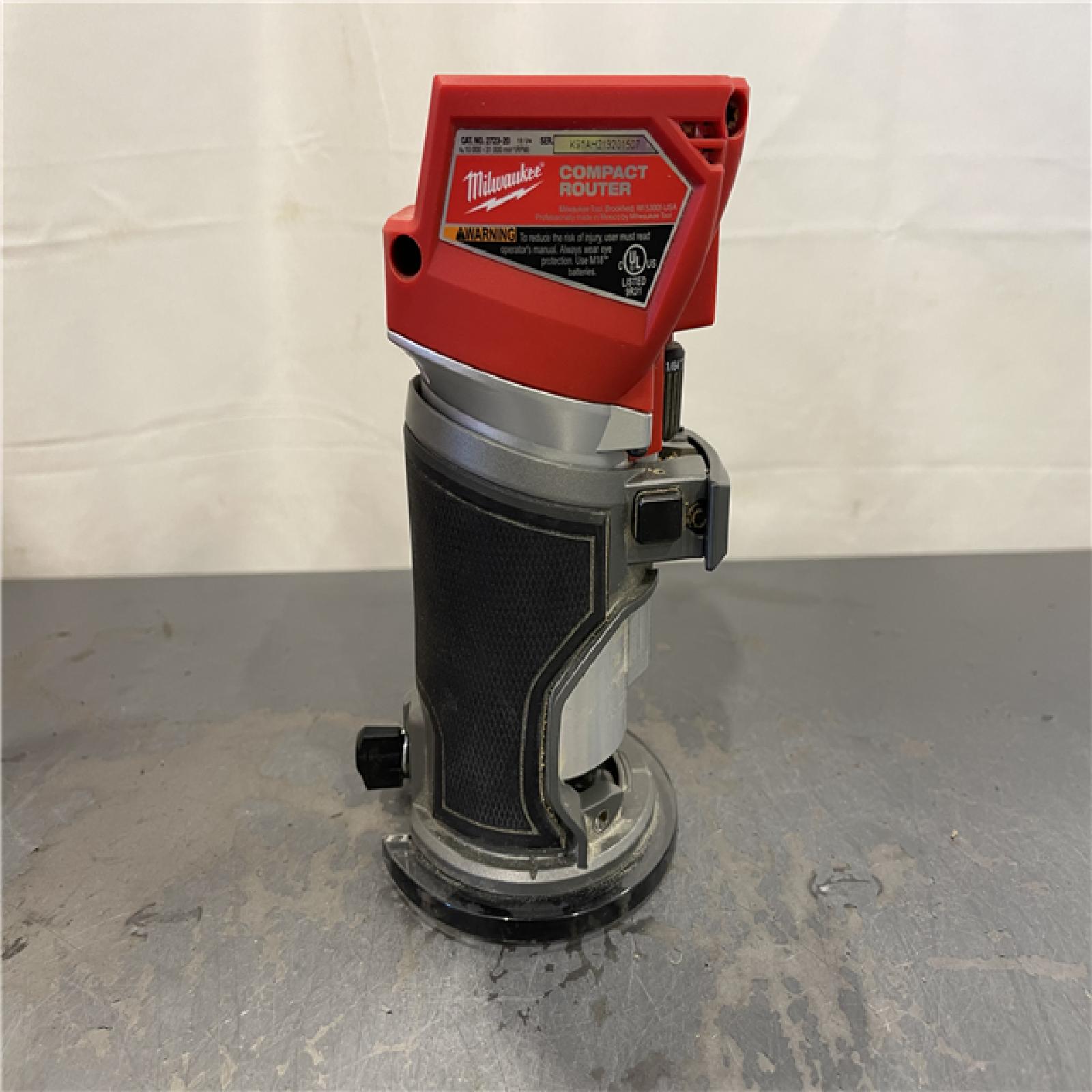 AS-UIS - Milwaukee M18 FUEL 18V Lithium-Ion Brushless Cordless Compact Router