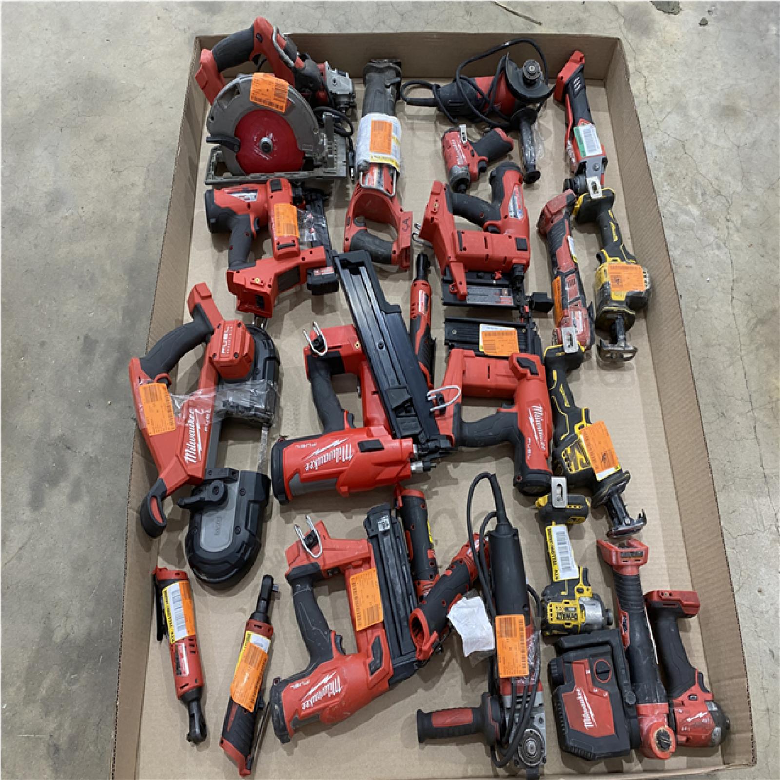Houston Location - AS-IS LOOSE TOOL PALLET