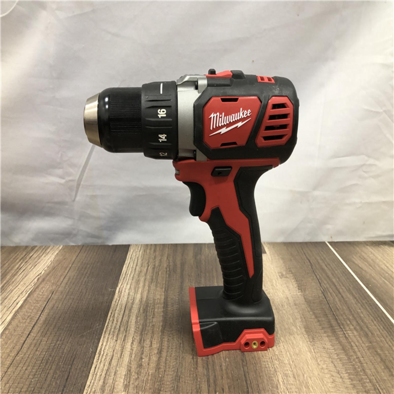 AS-IS Milwaukee M18 18V Lithium-Ion Cordless Combo Kit