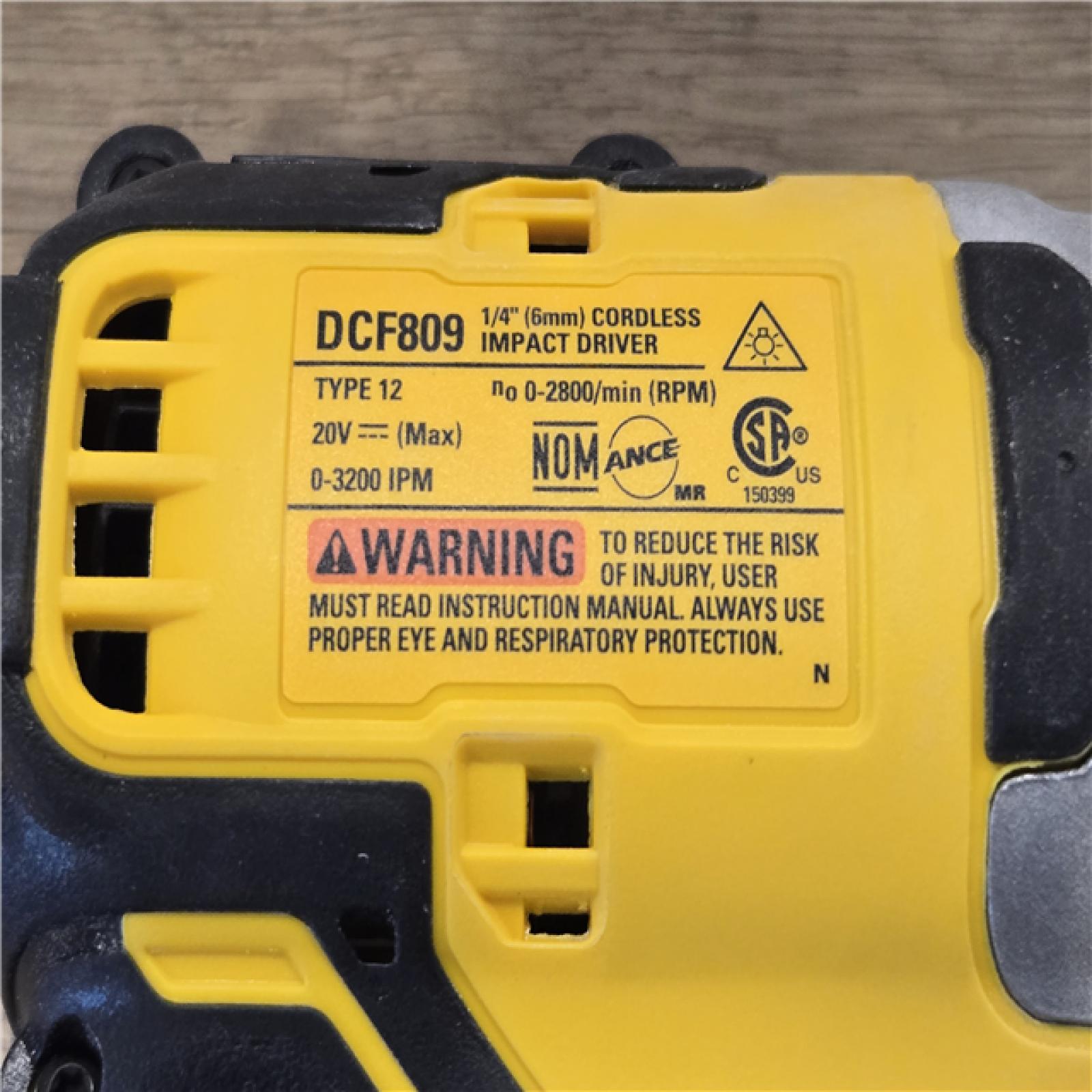 AS-IS DEWALT Atomic 20V Max Cordless Compact 1/4 in. Impact Driver Kit