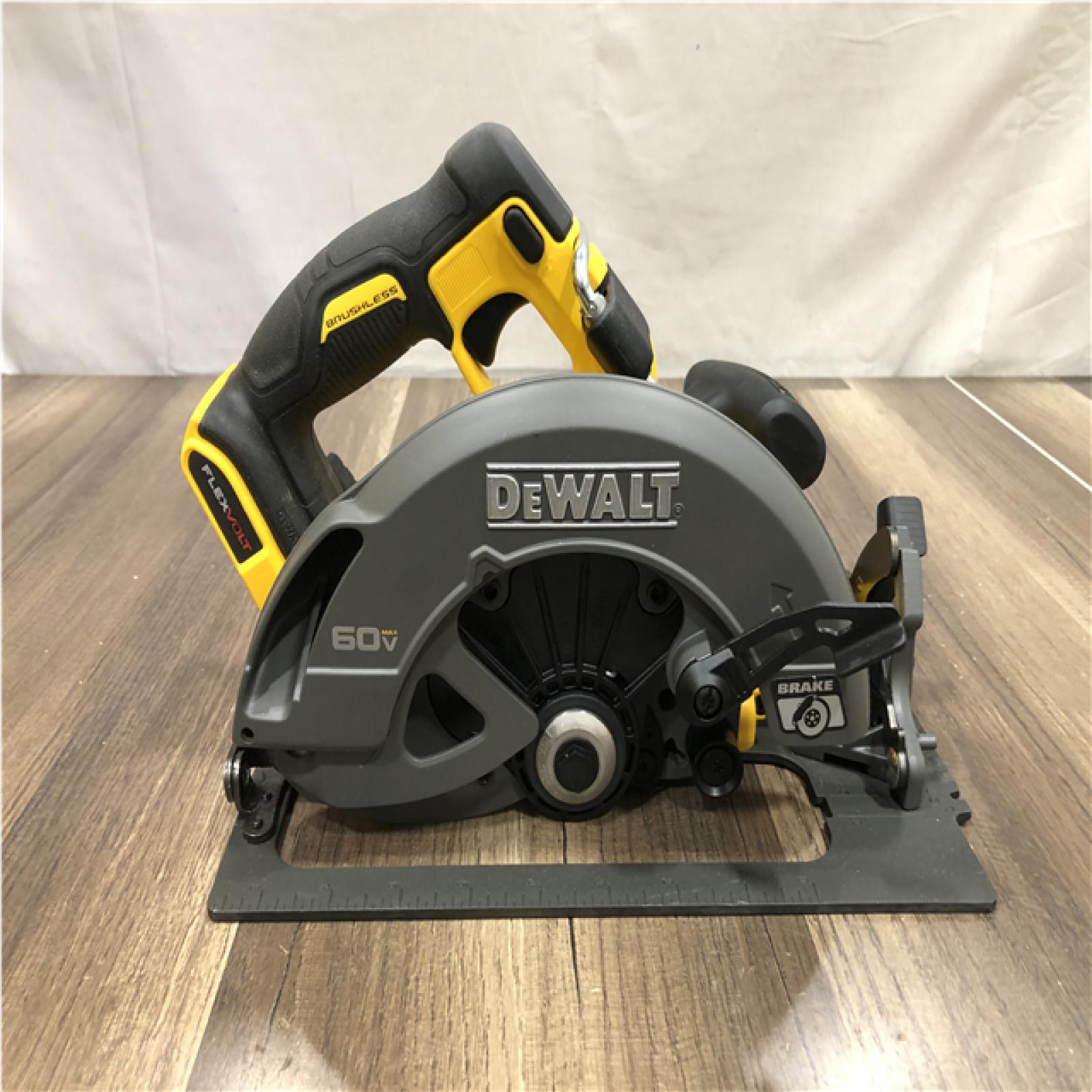 AS-IS DEWALT FLEXVOLT 60V MAX Cordless Brushless 7-1/4 in. Circular Saw with Brake (Tool Only)