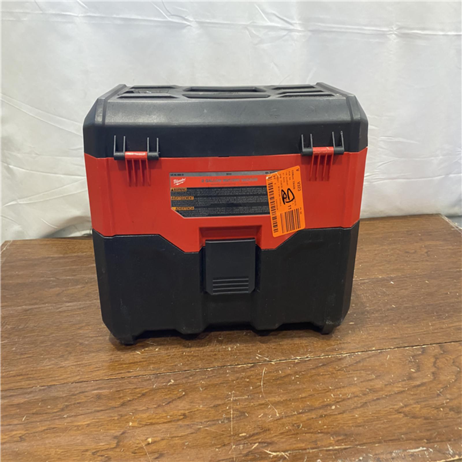 AS-IS Milwaukee M18 Vacuum 2Gal 6  Hose Access Bare Tool
