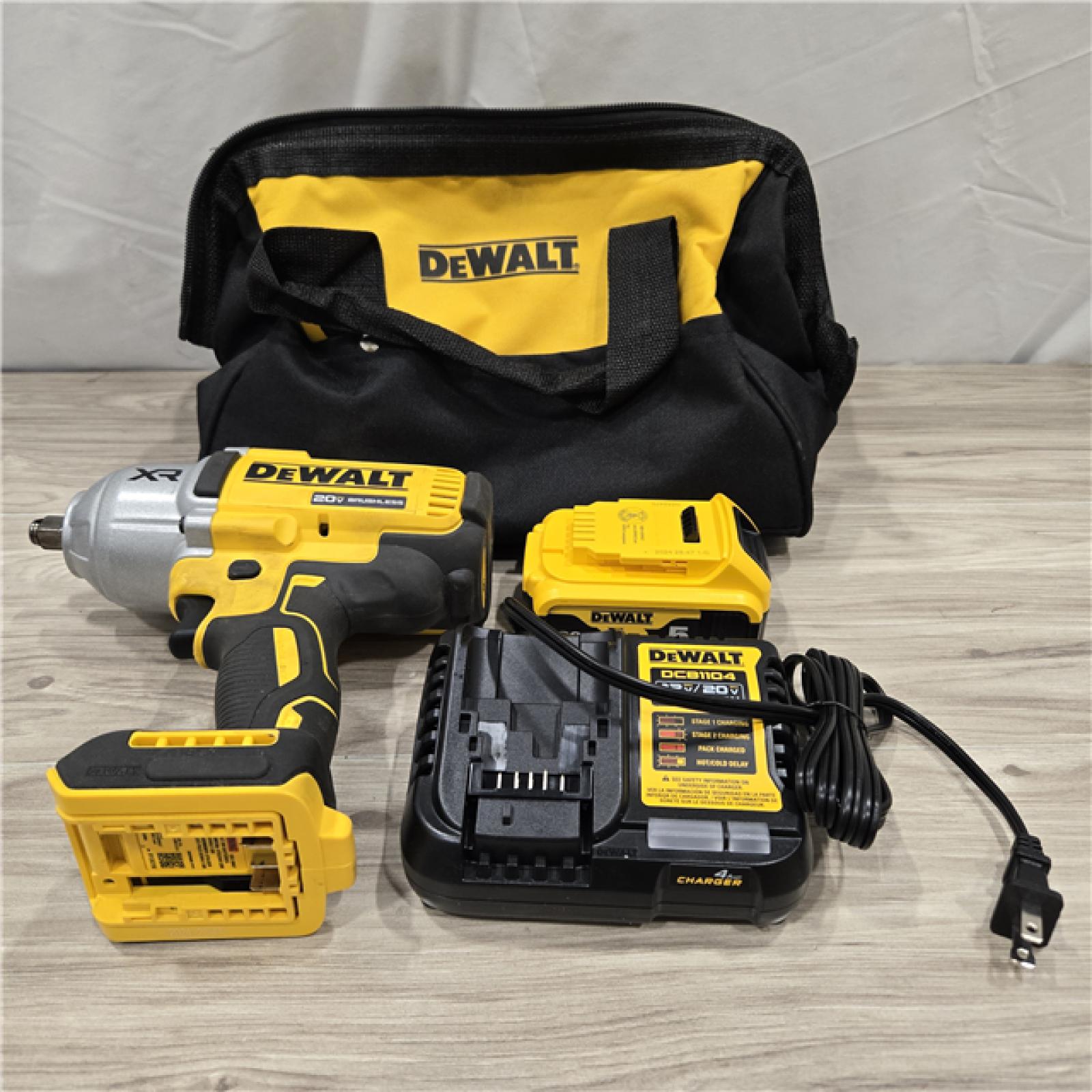 AS-IS Dewalt 20V MAX Cordless 1/2 in. Impact Wrench Kit