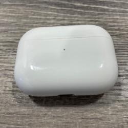 AS-IS AirPods Pro (2nd Generation) with MagSafe Case