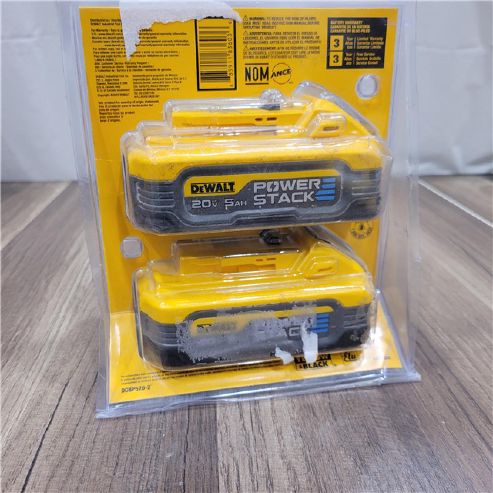 AS-IS DEWALT 20V MAX XR 15 Ga. Cordless 34 Deg Nailer 20 V