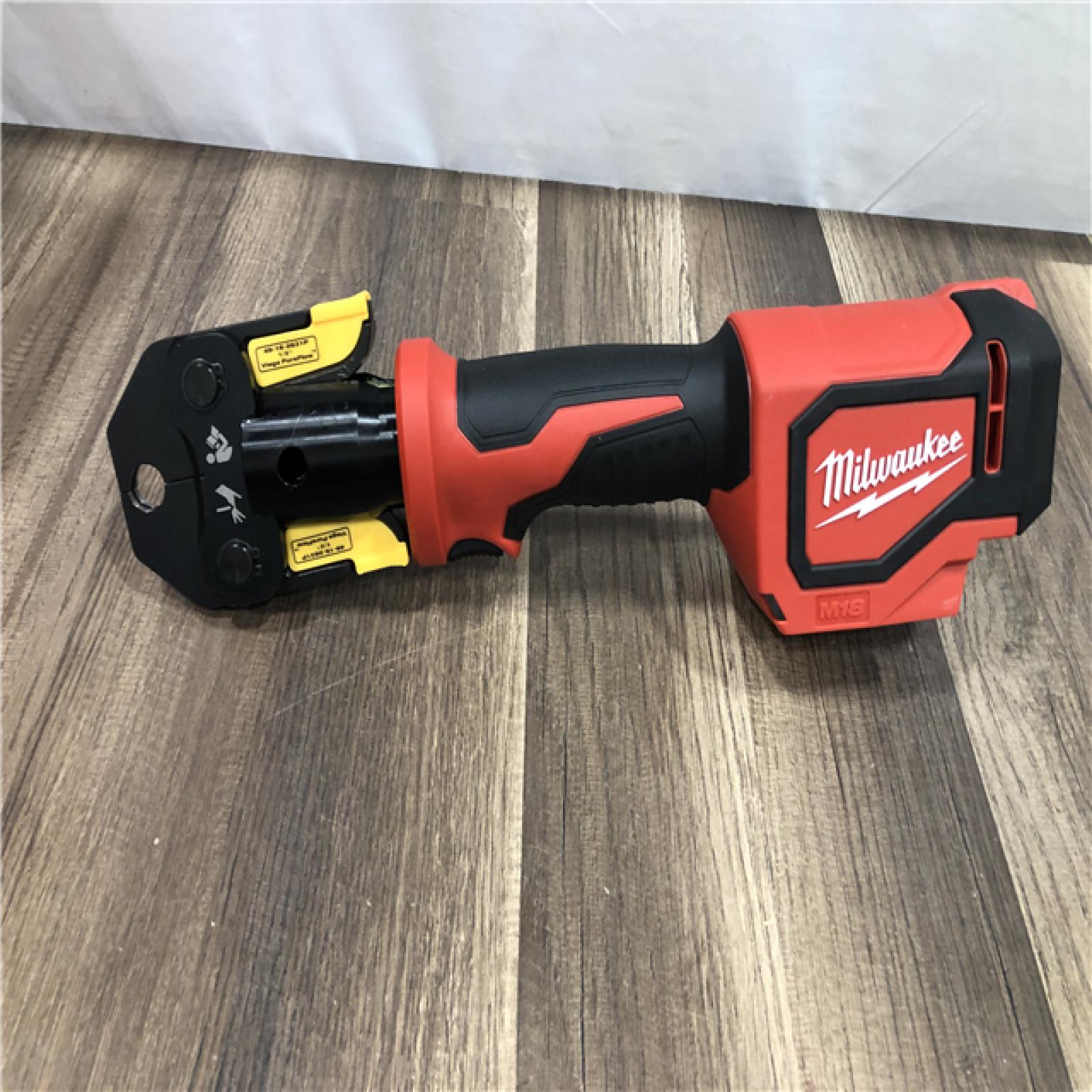 AS-IS Milwaukee M18 18V Lithium-Ion Cordless Short Throw PEX Press Tool Kit