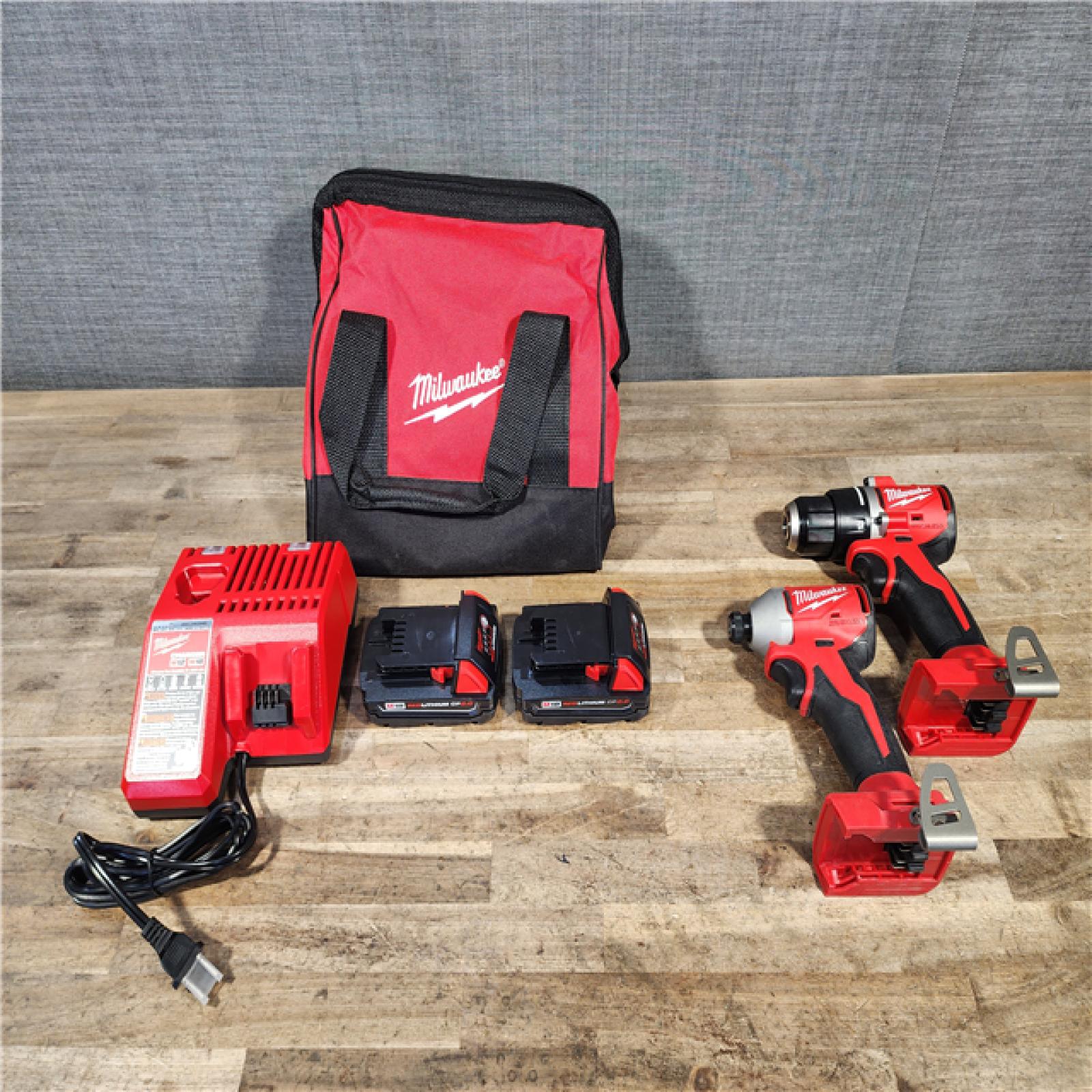 HOUSTON LOCATION - AS-IS Milwaukee 18V Lithium-Ion Brushless Cordless Compact Drill/Impact Combo Kit
