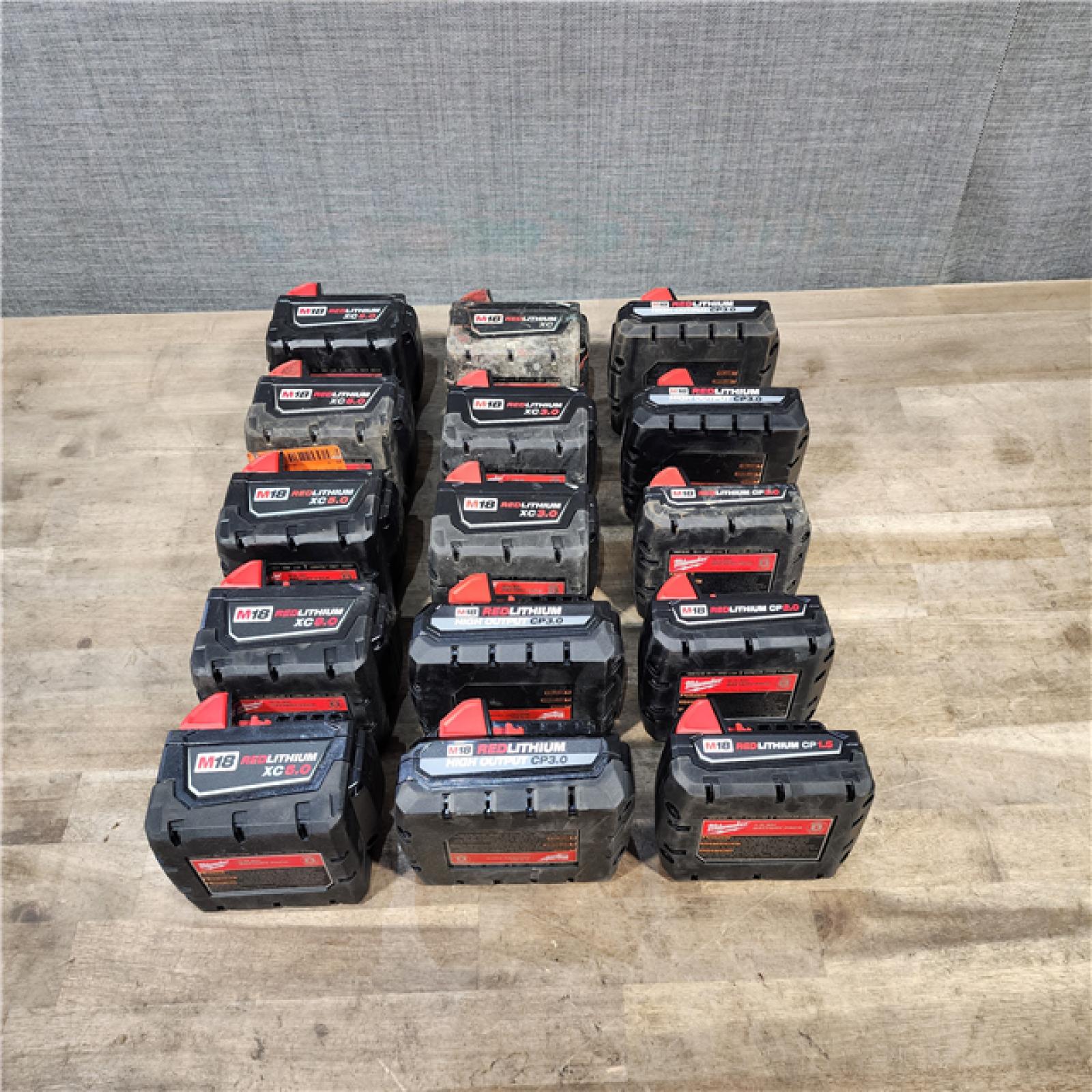 HOUSTON LOCATION - AS-IS MILWAUKEE BATTERY PACK QTY - 15