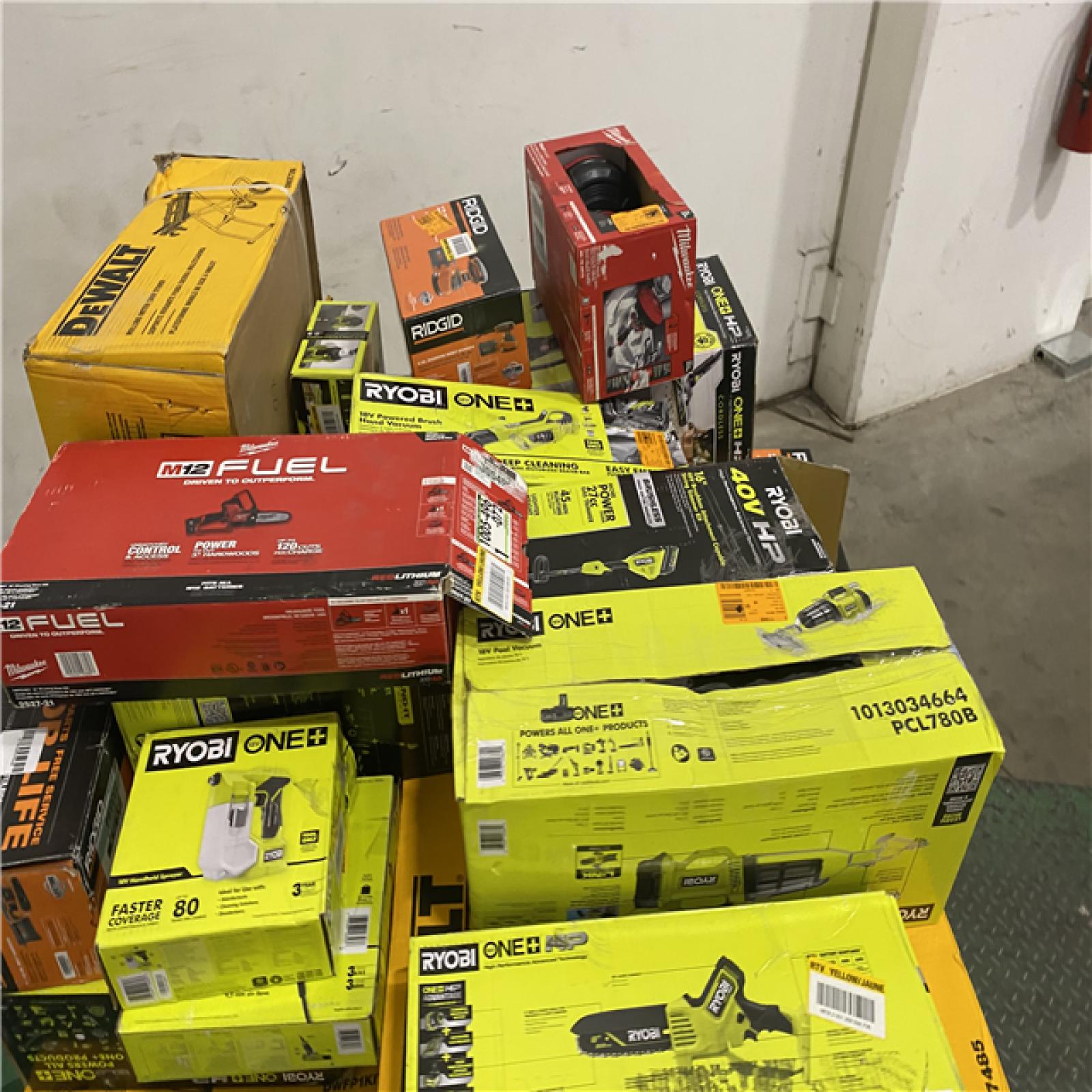 Dallas Location - As-Is Tool Pallet